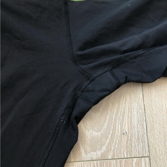 Lululemon Run Pace Tight Leggings in Black & Neon Green Size 4 - Picture 7 of 12